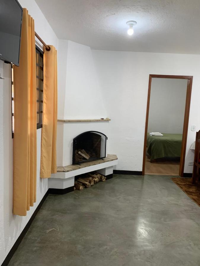 Casa Da Ines Exclusiva Para 01 Ou 02 Casais Ou Familia Monte Verde  Exteriör bild